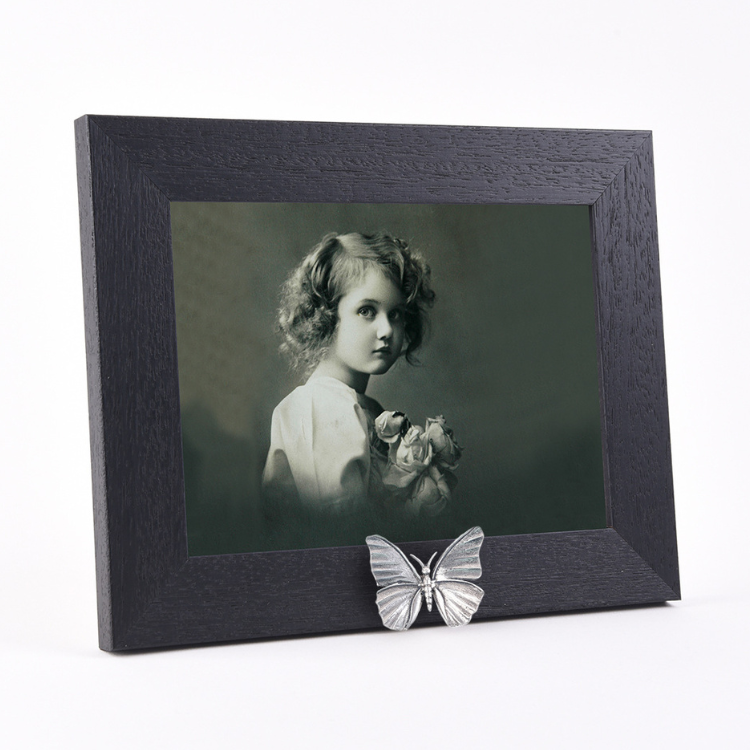 Fotolijst met zwart kader + Vlinder mini urn