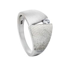 Design ring in zilver + vingerafdruk + zirkonia
